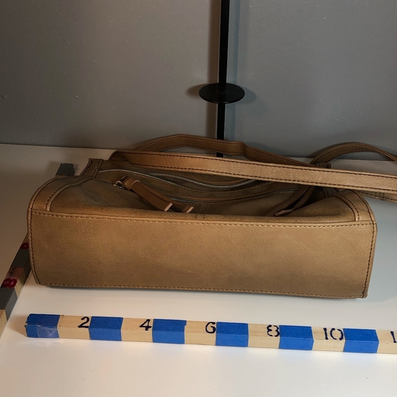 Relic Polk Dot Tan Leather XBody Purse     SS - Picture 4 of 8